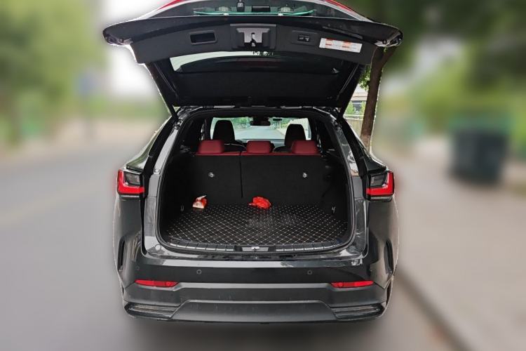 Used Lexus NX 2022 350h Front-Wheel-Drive Innovation Edition Trunk