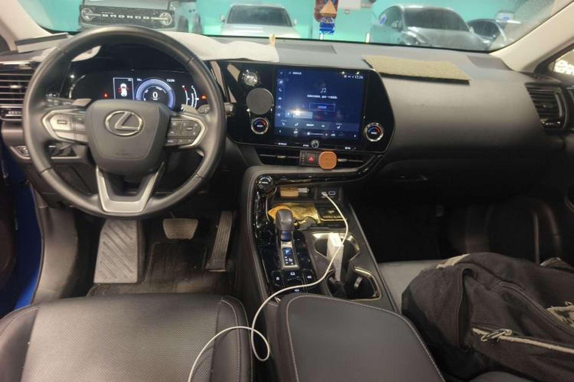 Used Lexus NX 2022 350h Front-Wheel-Drive Innovation Edition Center Console