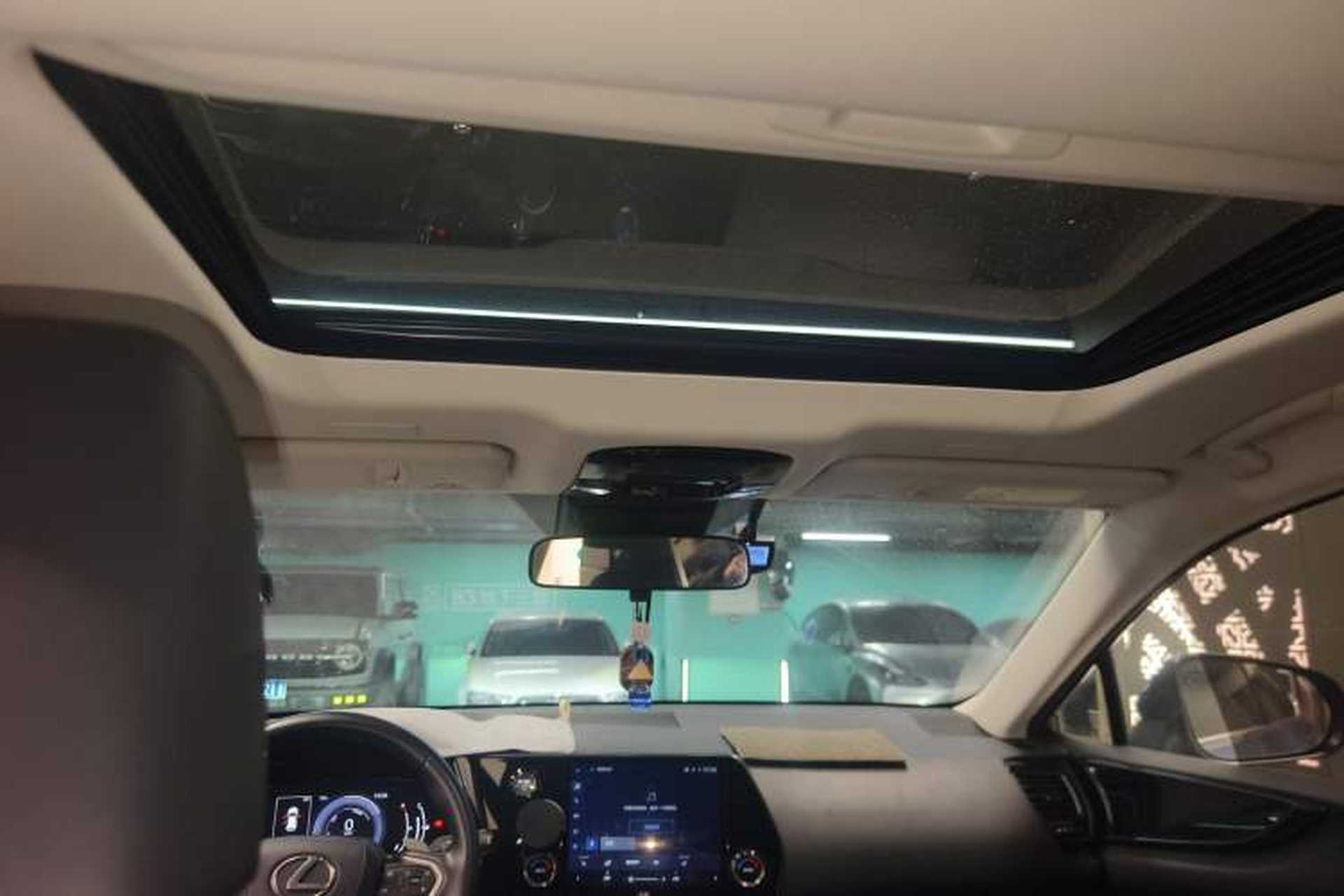 Used Lexus NX 2022 350h Front-Wheel-Drive Innovation Edition Headliner