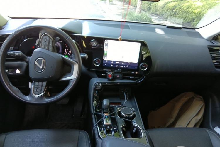 Used Lexus NX 2022 350h Front-Wheel-Drive Innovation Edition Center Console