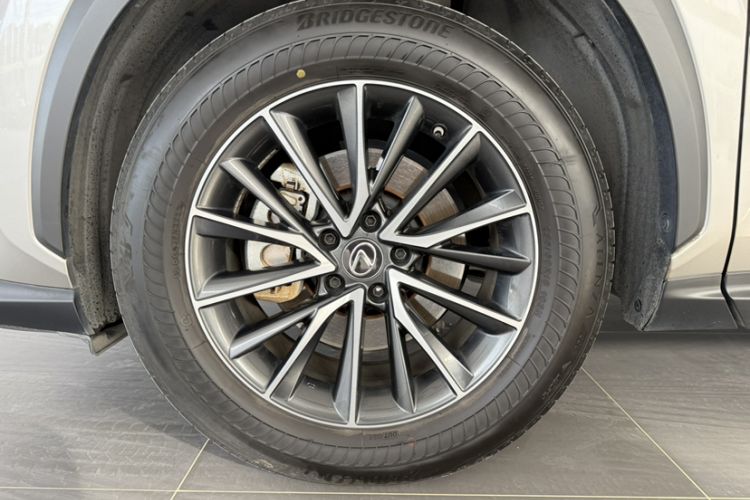 Used Lexus NX 2022 260 Front-Wheel Drive Chuan Yue Edition Exterior 4