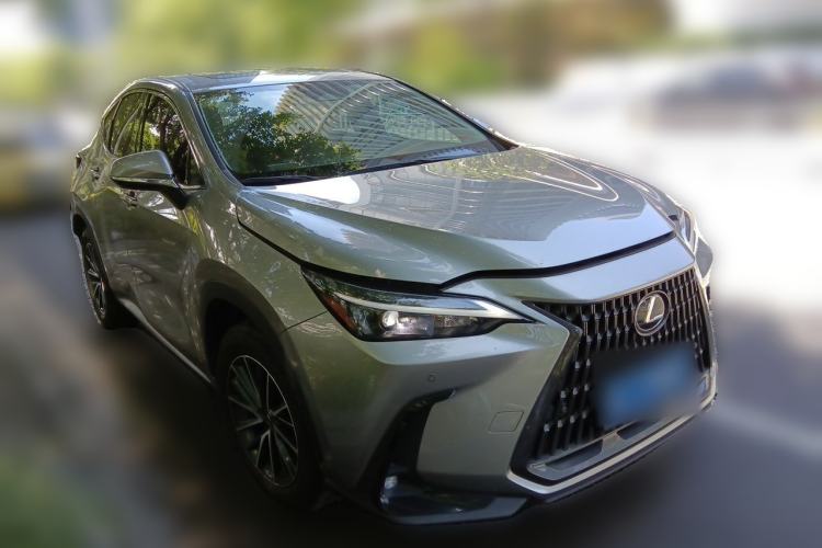 Used Lexus NX 2022 350h Front-Wheel-Drive Innovation Edition Front Right 45 Deg