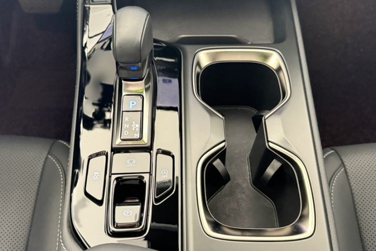 Used Lexus NX 2022 260 Front-Wheel Drive Chuan Yue Edition Gear Lever