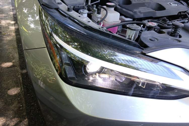 Used Lexus NX 2022 350h Front-Wheel-Drive Innovation Edition Right Front Headlight