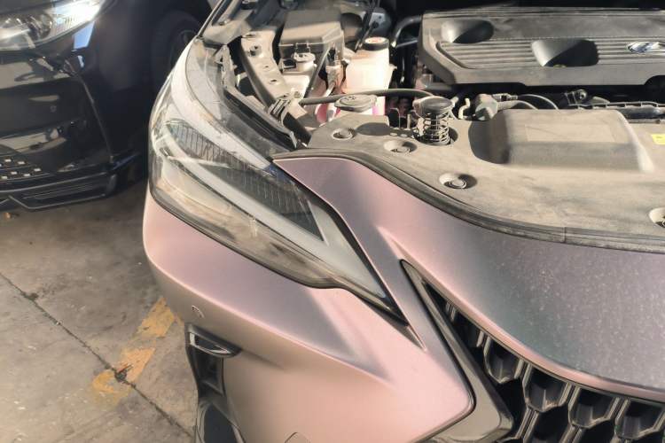 Used Lexus NX 2022 350h Front-Wheel-Drive Innovation Edition Right Front Headlight
