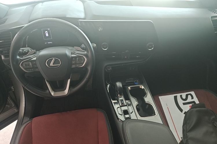 Used Lexus NX 2022 260 Front-Wheel Drive Chuanchi Edition Center Console