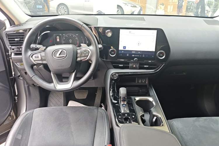 Used Lexus NX 2022 260 Front-Wheel Drive Chuanchi Edition Center Console