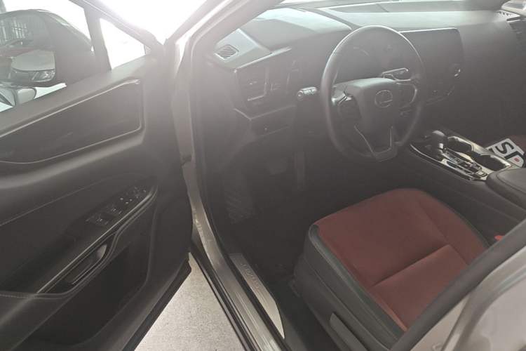 Used Lexus NX 2022 260 Front-Wheel Drive Chuanchi Edition Driver Seat