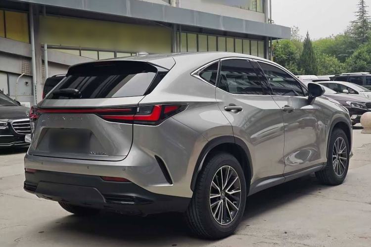 Used Lexus NX 2022 350h Front-Wheel-Drive Innovation Edition Exterior 4