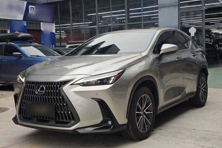 Used Lexus NX 2022 350h Front-Wheel-Drive Innovation Edition Exterior 5
