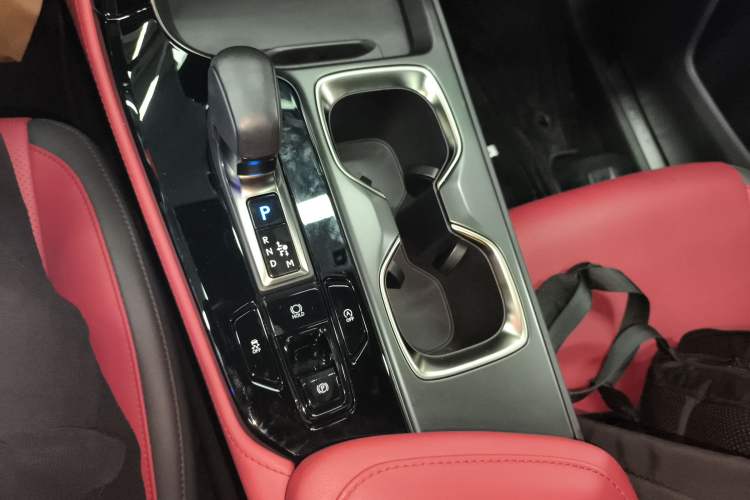 Used Lexus NX 2022 260 Front-Wheel Drive Chuan Yue Edition Gear Lever