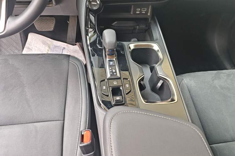 Used Lexus NX 2022 260 Front-Wheel Drive Chuanchi Edition Gear Lever