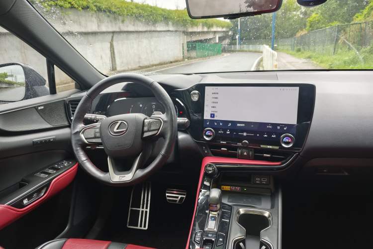 Used Lexus NX 2022 350h All-Wheel Drive F SPORT Interior 5