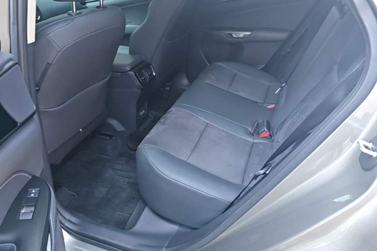 Used Lexus NX 2022 260 Front-Wheel Drive Chuanchi Edition Left Rear Seat