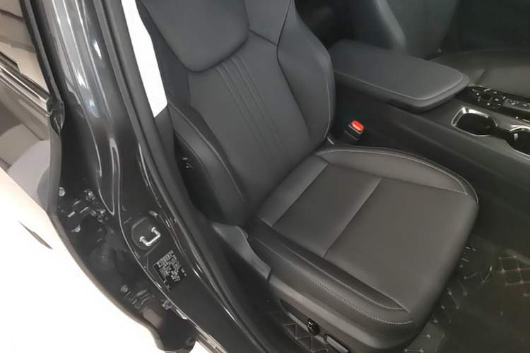 Used Lexus NX 2022 350h Front-Drive Enjoyment Edition Right Front Seat