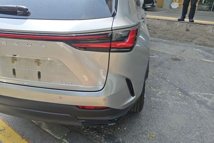 Used Lexus NX 2022 260 Front-Wheel Drive Chuanchi Edition Right Rear Taillight
