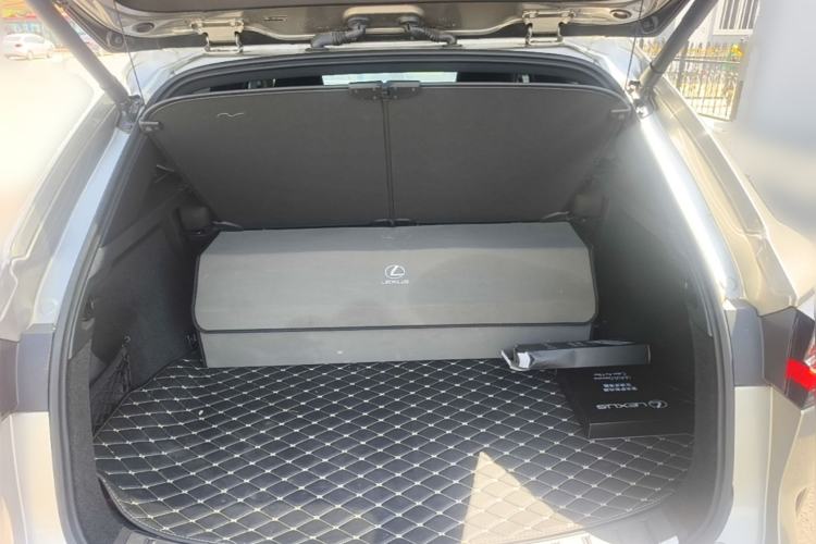 Used Lexus NX 2022 350h Front-Wheel Drive Xinchichi Edition Trunk
