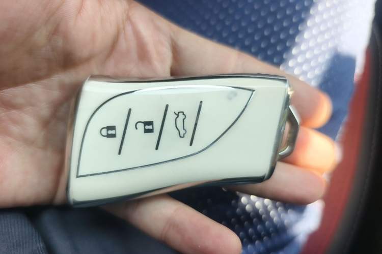 Used Lexus NX 2022 350h Front-Wheel Drive Xinchichi Edition Vehicle Key