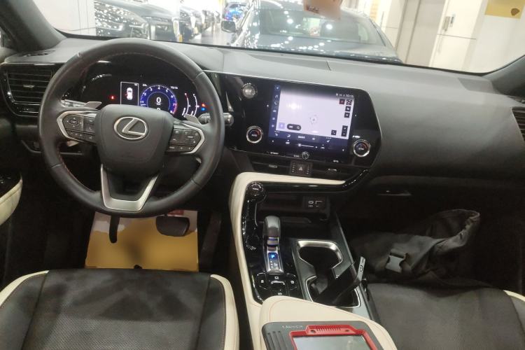 Used Lexus NX 2022 260 Front-Wheel Drive Chuan Yue Edition Interior 2