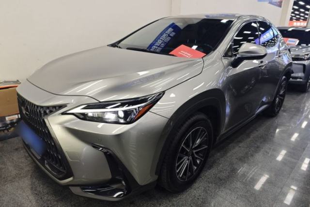 Ojetý Lexus NX 2022 260 Front-Wheel Drive Chuan Yue Edition