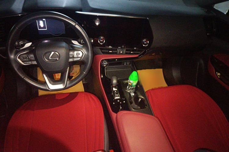Used Lexus NX 2022 350h Front-Wheel-Drive Innovation Edition Center Console