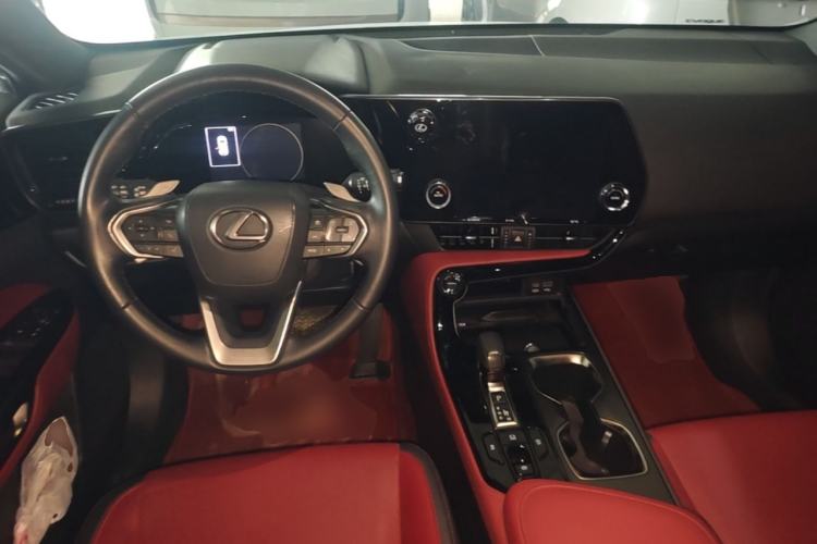 Used Lexus NX 2022 260 Front-Wheel Drive Chuan Yue Edition Center Console