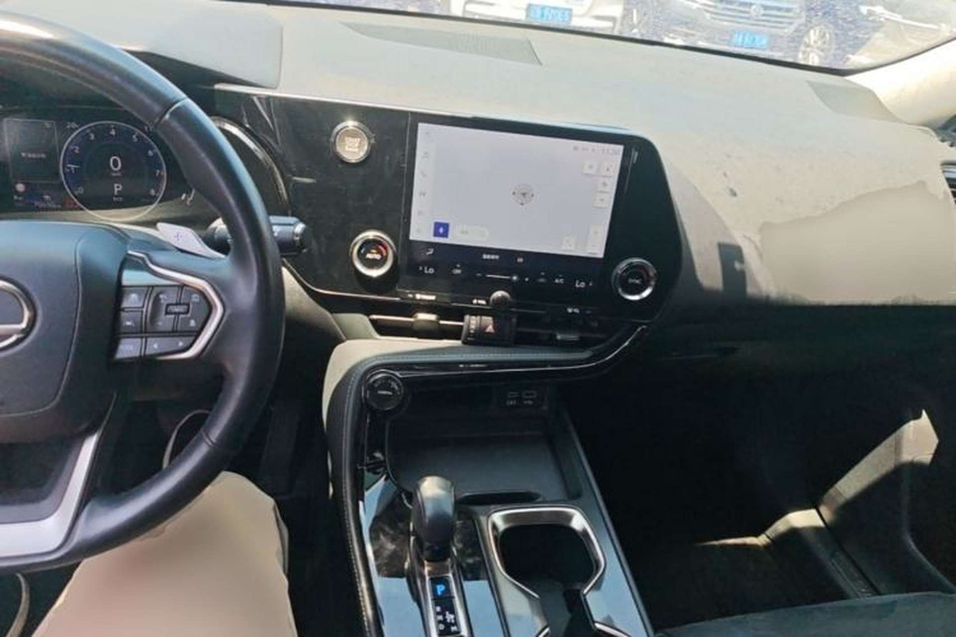 Used Lexus NX 2022 260 Front-Wheel Drive Chuan Yue Edition Center Console