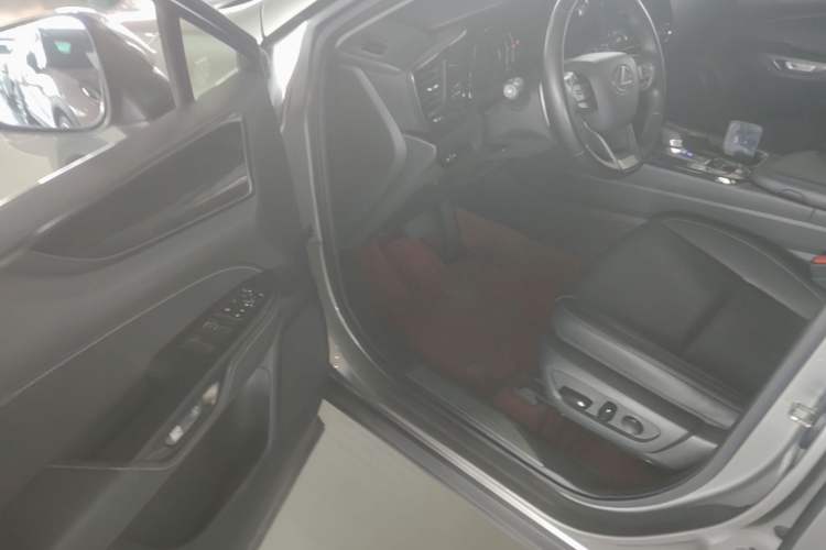 Used Lexus NX 2022 350h Front-Wheel-Drive Innovation Edition Driver Seat