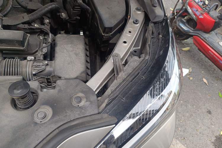 Used Lexus NX 2022 350h Front-Wheel-Drive Innovation Edition Engine Bay Left