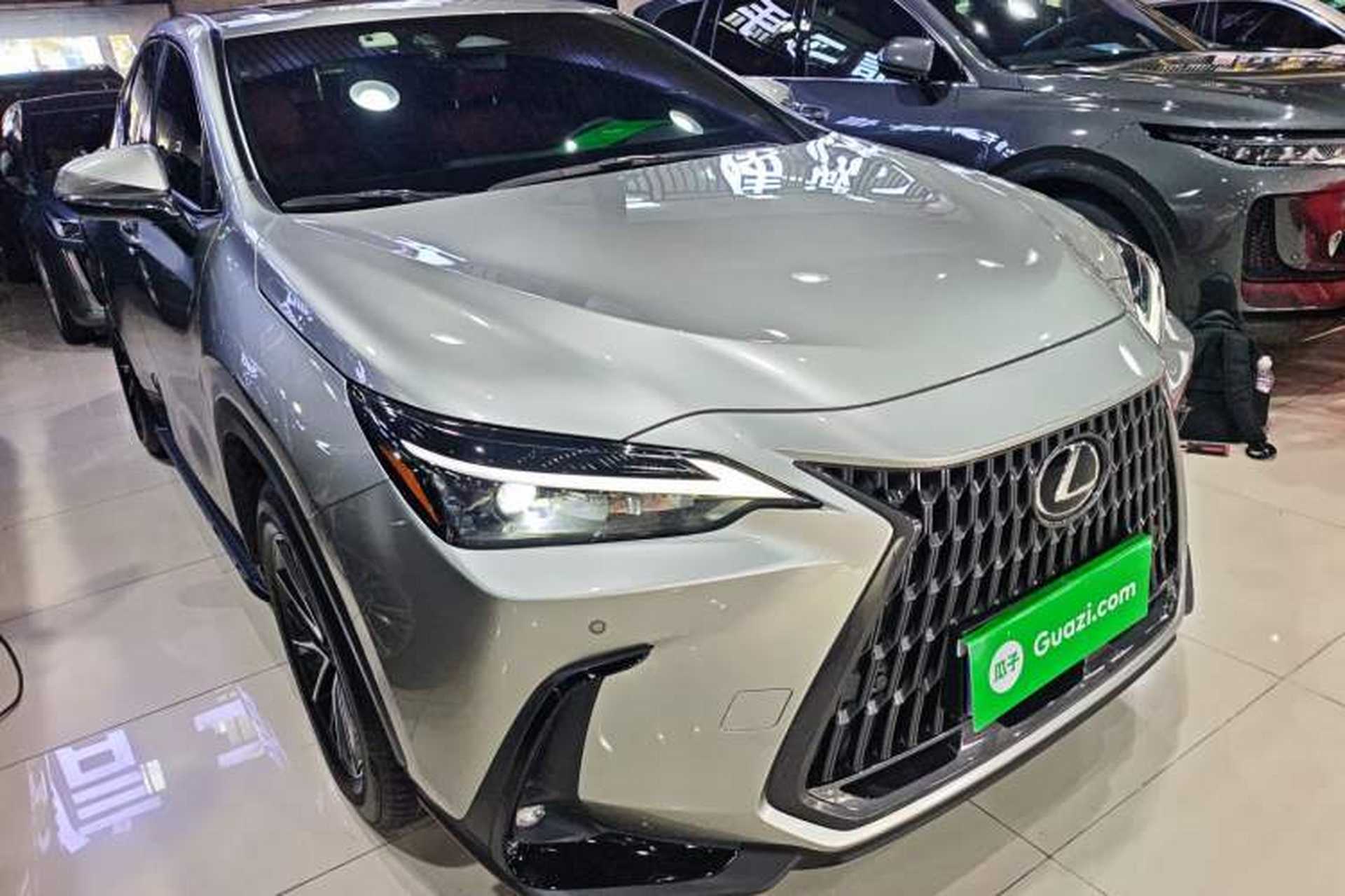 Used Lexus NX 2022 350h Front-Wheel-Drive Innovation Edition Front Right 45 Deg