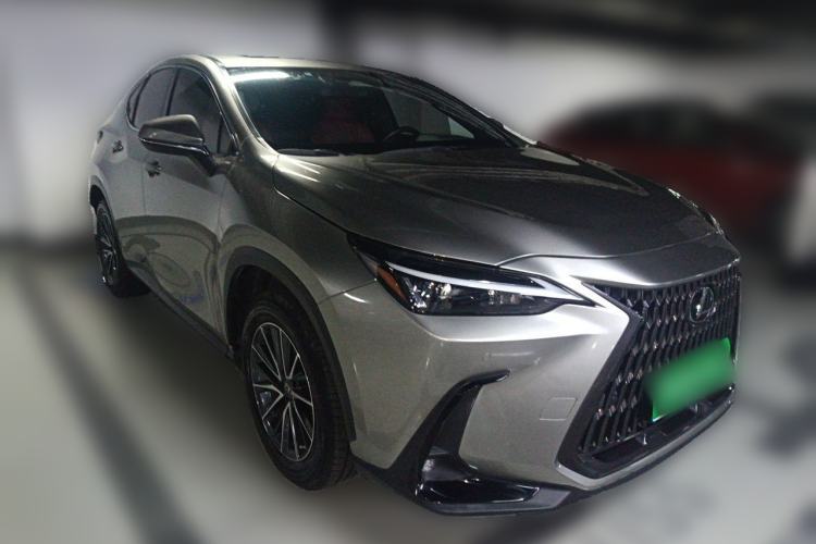 Used Lexus NX 2022 350h Front-Wheel-Drive Innovation Edition Front Right 45 Deg