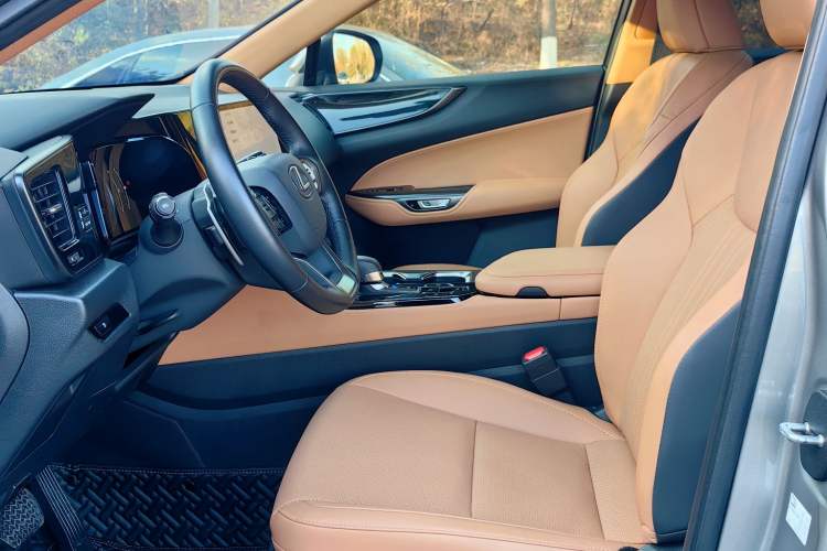 Used Lexus NX 2022 260 Front-Wheel Drive Chuan Yue Edition Interior 2