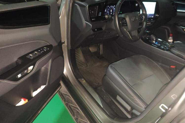 Used Lexus NX 2022 260 Front-Wheel Drive Chuanchi Edition Interior 3