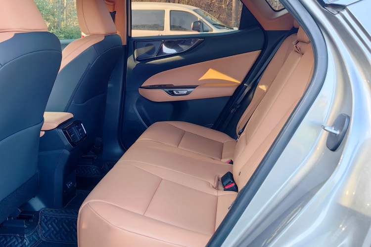 Used Lexus NX 2022 260 Front-Wheel Drive Chuan Yue Edition Interior 3