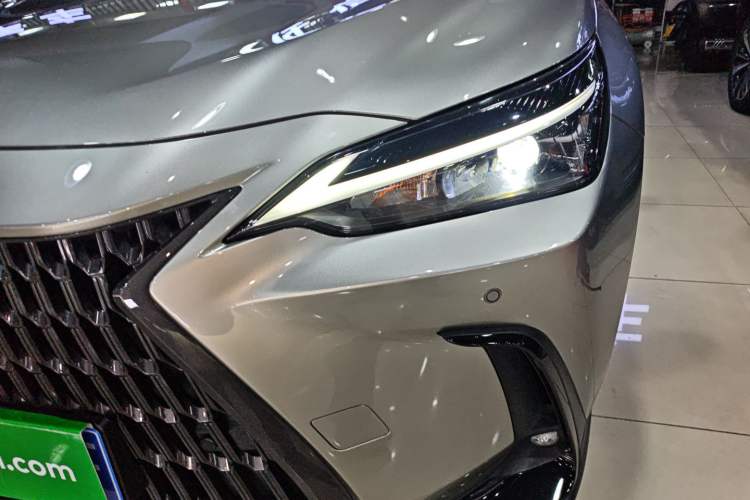 Used Lexus NX 2022 350h Front-Wheel-Drive Innovation Edition Left Front Headlight