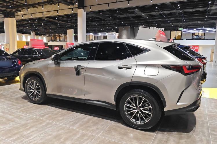 Used Lexus NX 2022 350h Front-Wheel-Drive Innovation Edition Left Side
