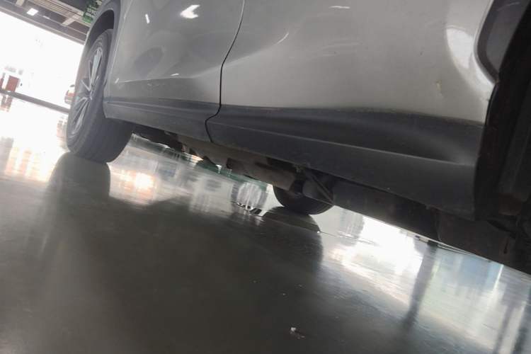 Used Lexus NX 2022 350h Front-Wheel-Drive Innovation Edition Left Side Sill