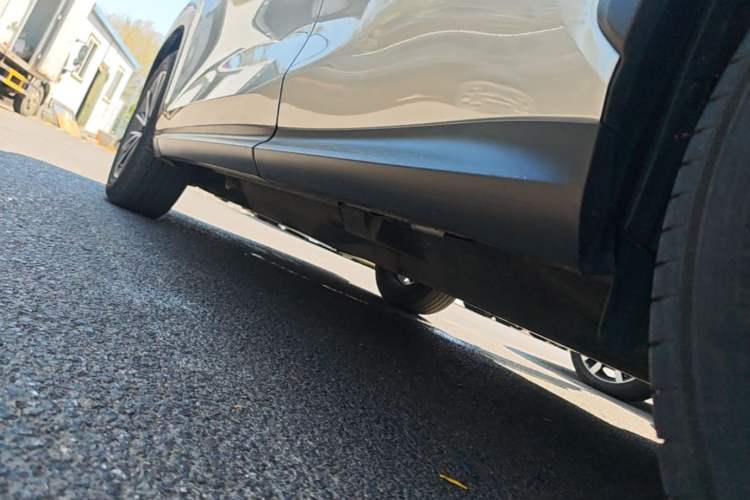 Used Lexus NX 2022 260 Front-Wheel Drive Chuan Yue Edition Left Side Sill