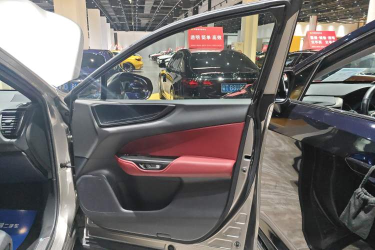 Used Lexus NX 2022 350h Front-Wheel-Drive Innovation Edition Right Front Door Interior
