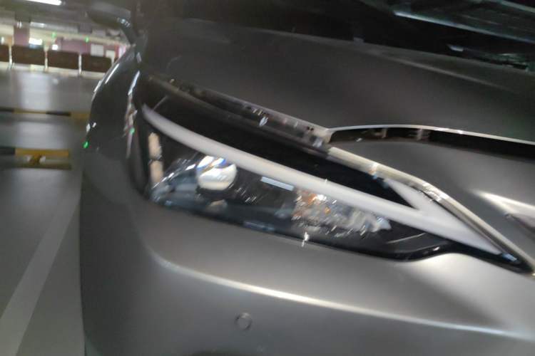 Used Lexus NX 2022 350h Front-Wheel-Drive Innovation Edition Right Front Headlight