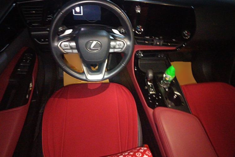 Used Lexus NX 2022 350h Front-Wheel-Drive Innovation Edition Steering Wheel