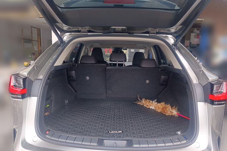 Used Lexus NX 2022 350h Front-Wheel-Drive Innovation Edition Trunk