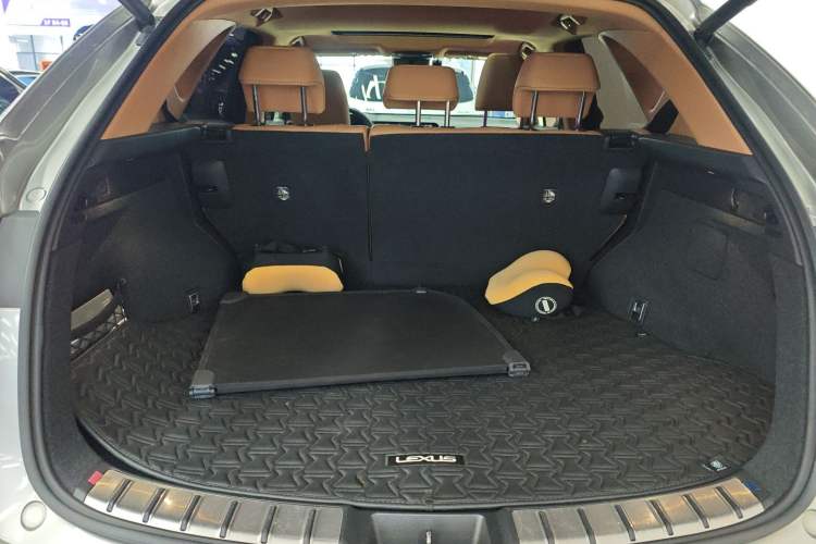 Used Lexus NX 2022 260 Front-Wheel Drive Chuan Yue Edition Trunk