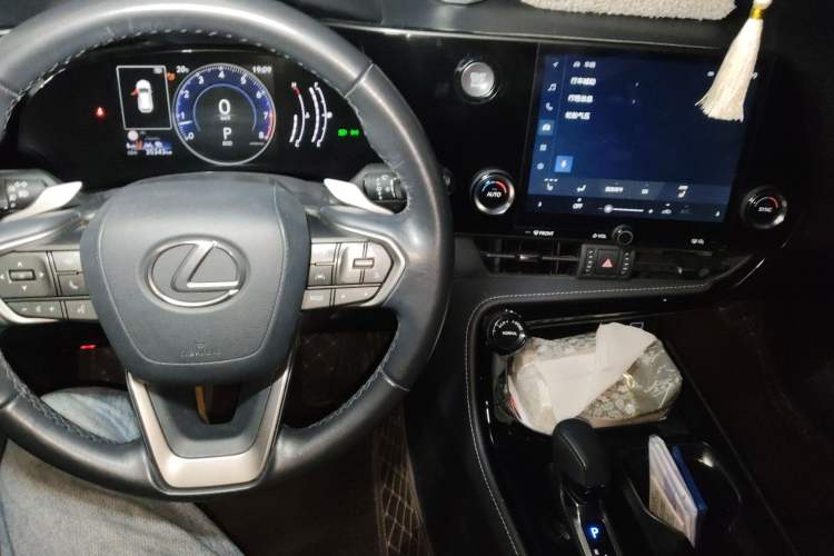 Used Lexus NX 2022 260 Front-Wheel Drive Chuan Yue Edition Audio And AC Panel