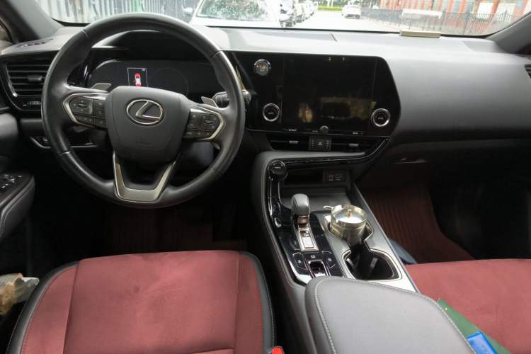 Used Lexus NX 2022 260 Front-Wheel Drive Chuanchi Edition Center Console