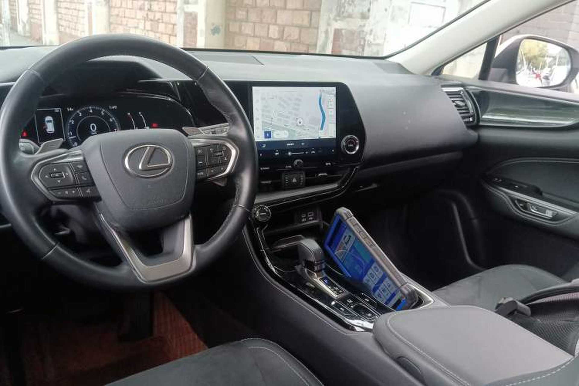 Used Lexus NX 2022 260 Front-Wheel Drive Chuanchi Edition Center Console