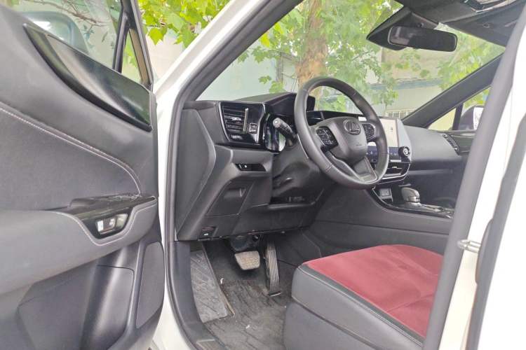 Used Lexus NX 2022 260 Front-Wheel Drive Chuanchi Edition Driver Seat