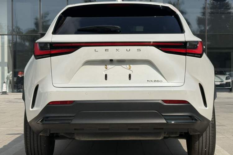 Used Lexus NX 2022 260 Front-Wheel Drive Chuan Yue Edition Exterior 4