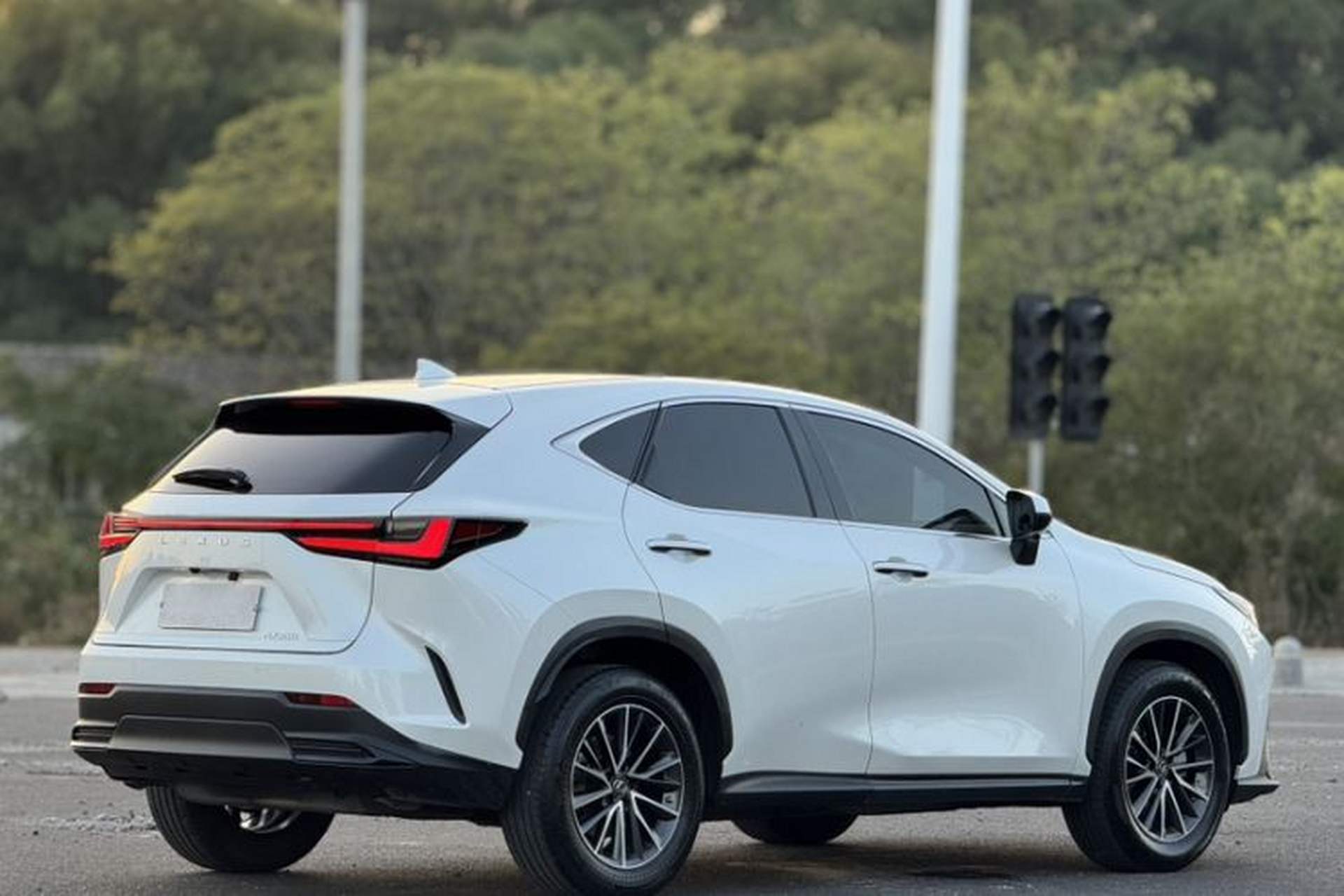 Used Lexus NX 2022 260 Front-Wheel Drive Chuan Yue Edition Exterior 6