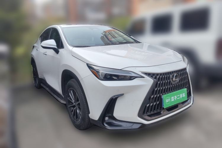 Used Lexus NX 2022 350h Front-Wheel-Drive Innovation Edition Front Right 45 Deg